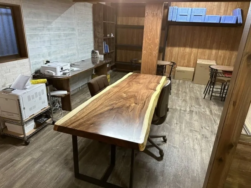 ひたちなか市S様 モンキーポッド ダイニングテーブル (一枚板 テーブル)